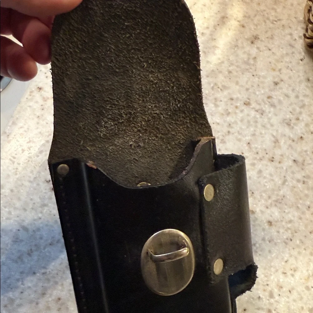 Harley-Davidson Black Leather Phone Clip